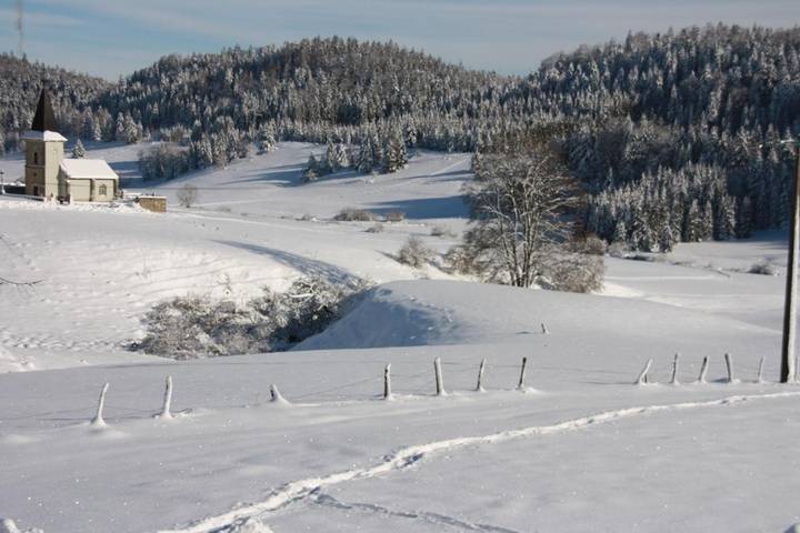 Location de vacances pour 12 personnes, avec jardin et vue dans Les Piards - 4