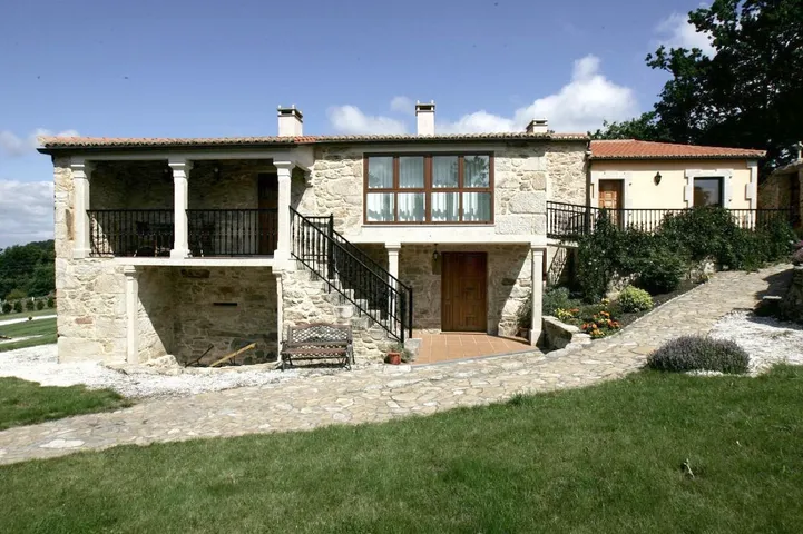 Hostel for 2 people, with garden and pool - 1