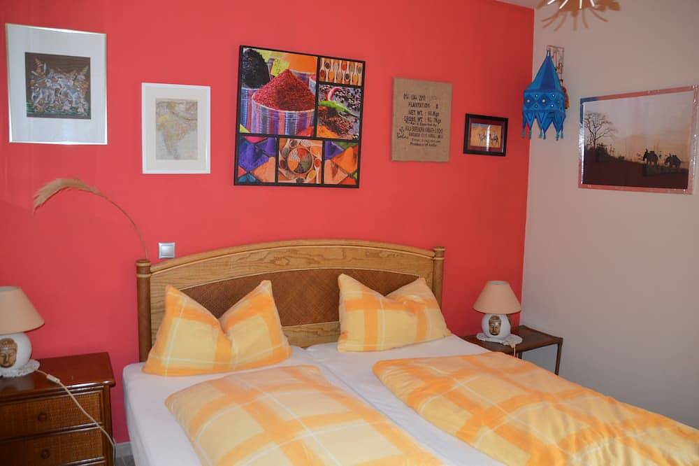Luxus-Ferienhaus mit Swimming-Pool in privater Villenanlage W-Lan, Hunde erlaub in Santa Maria de Llorell, Tossa de Mar