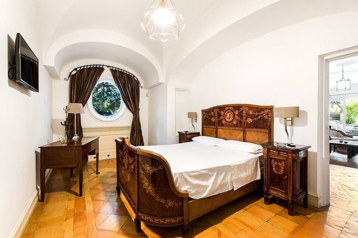 Agriturismo voor 9 personen, with whirlpool and tuin as well as terras in Sorrento