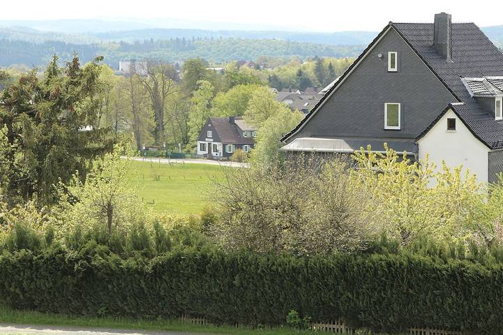 Chalet für 18 Personen, mit Whirlpool und Terrasse sowie Garten in Medebach