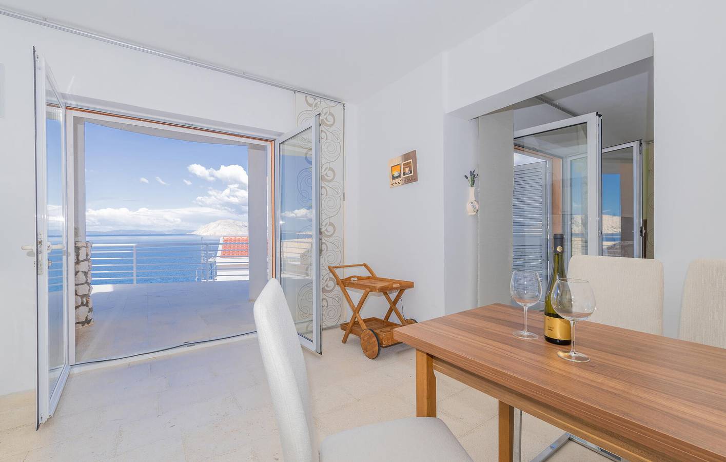 Entire holiday apartment, Holiday apartment for 6 people with pool in Jablanac, Velebit Nature Park