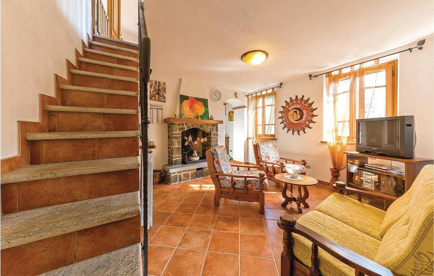 Gezellig uitje met vuurplaats & keuken, 400m naar Osteria in Camaiore, Italiaanse Rivièra