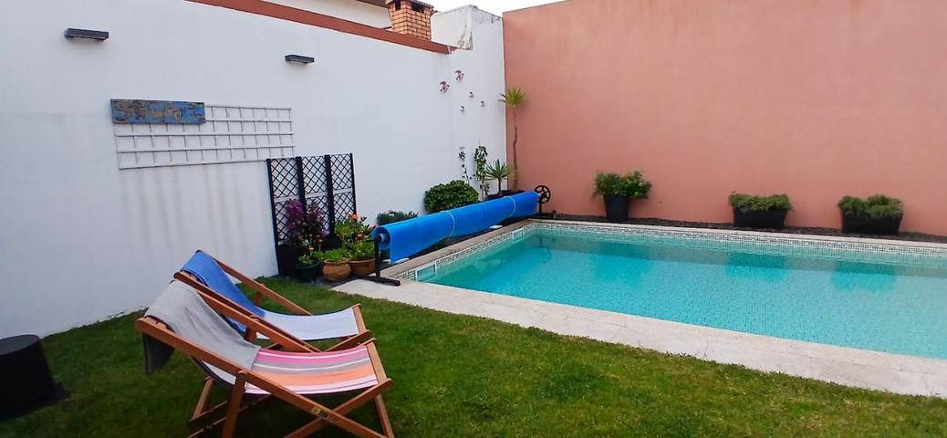 Gîte pour 4 personnes, avec piscine et jardin dans A Ver-o-Mar - 2