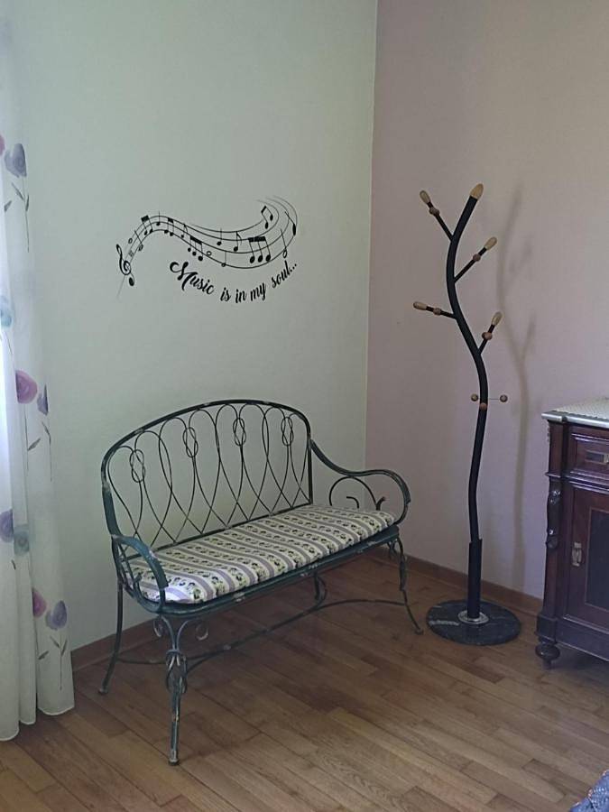 Chambre d’hôte pour 2 personnes, avec vue ainsi que jardin et vue sur le lac, adapté aux familles à Florence - 4