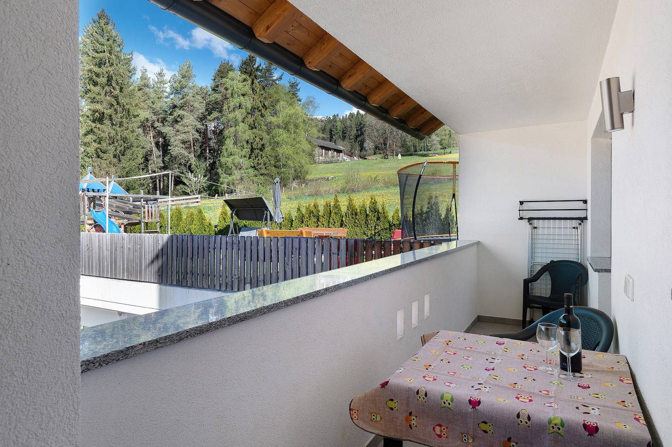 Ganze Wohnung, Ferienwohnung "Stiflerhof Apt Arnika" mit Bergblick, Balkon und Wlan in Issing, Pfalzen
