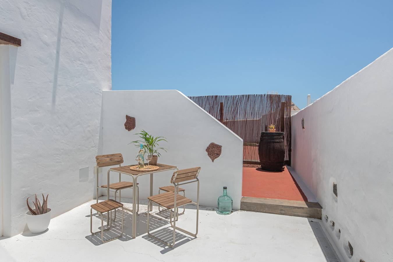 Apartamento entero, Vacaciones 'Rincón De Agustín' con vistas a la montaña, terraza privada y Wi-Fi in Mácher, Tías