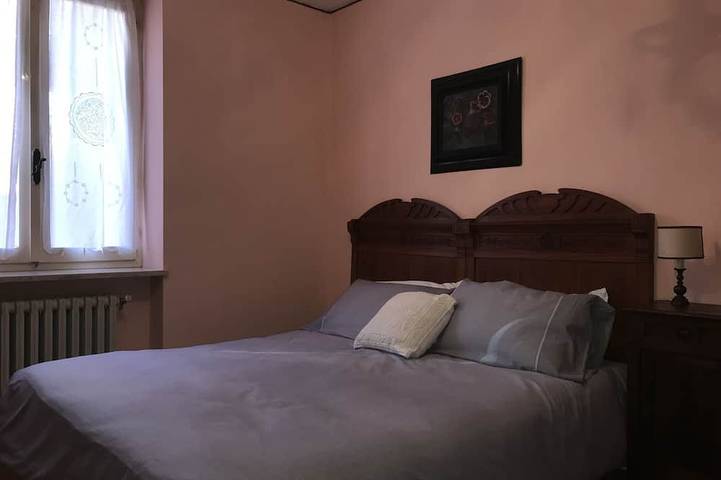 Appartement entier, Bed and Roses \"gege\" in La Morra, Langhe