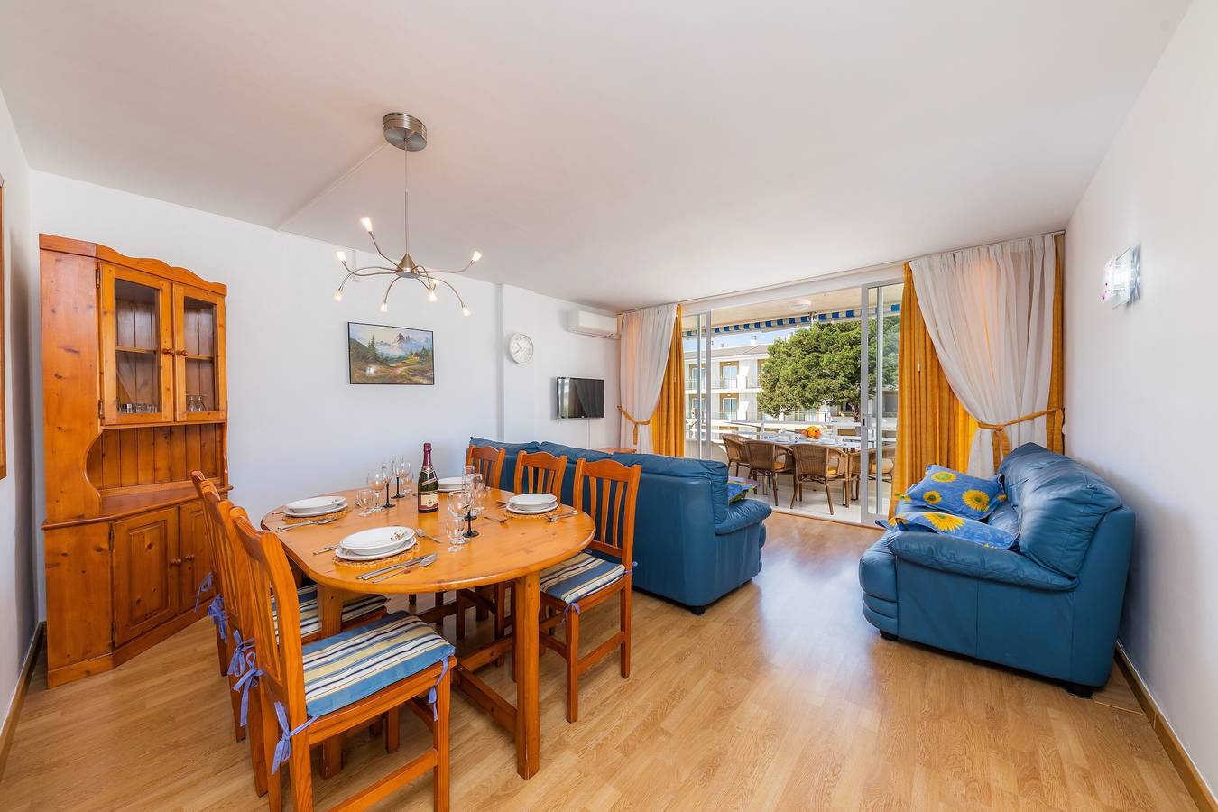 Apartamento entero, Apartamento Vacacional Casa Laura con Wi-Fi, Balcón y Jardín in Cala Rajada, Capdepera