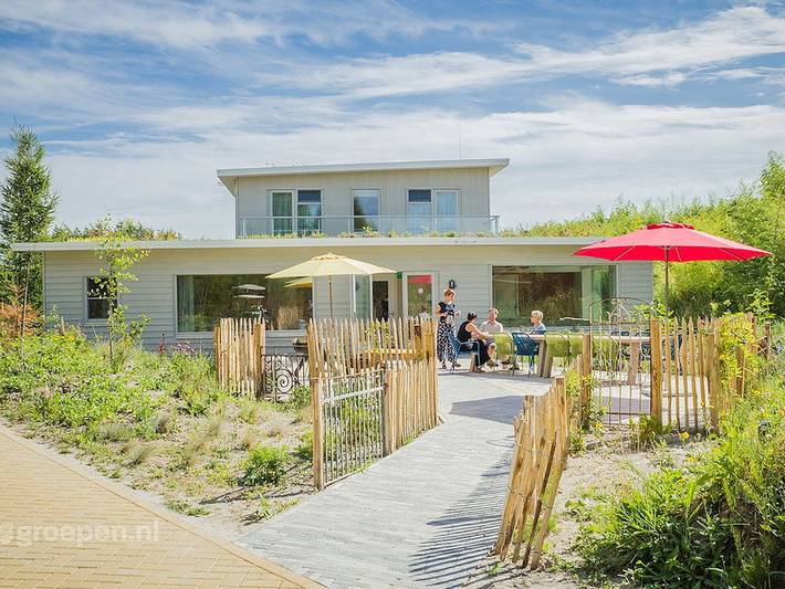 Ferienhaus für 16 Personen, mit Seeblick und Terrasse sowie Balkon/Terrasse - 1