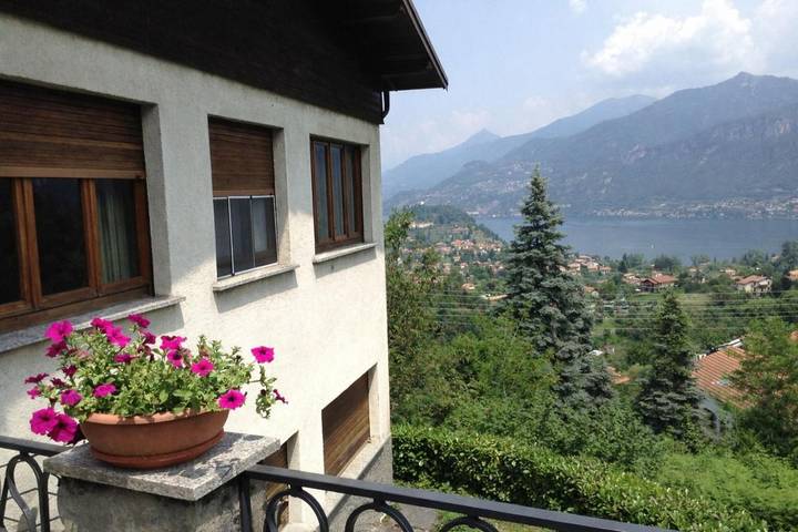 Appartamento vacanze per 5 persone, con giardino e vista lago nonché panorama - 1