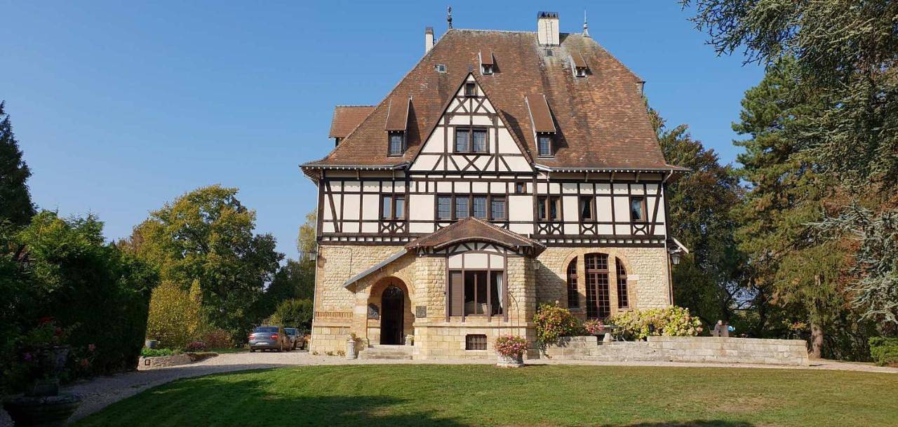 Double Room in Mouzon, Ardennes