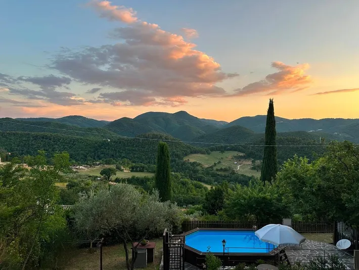 Casa de vacaciones para 8 personas, con piscina además de jardín y vistas - 1