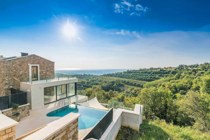 Villa für 10 Personen, mit Balkon/Terrasse und Pool sowie Sauna in Slowenien