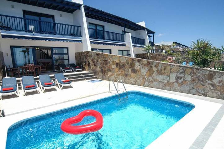 Ferienhaus für 6 Personen, mit Pool und Balkon in Puerto Calero Marina - 2