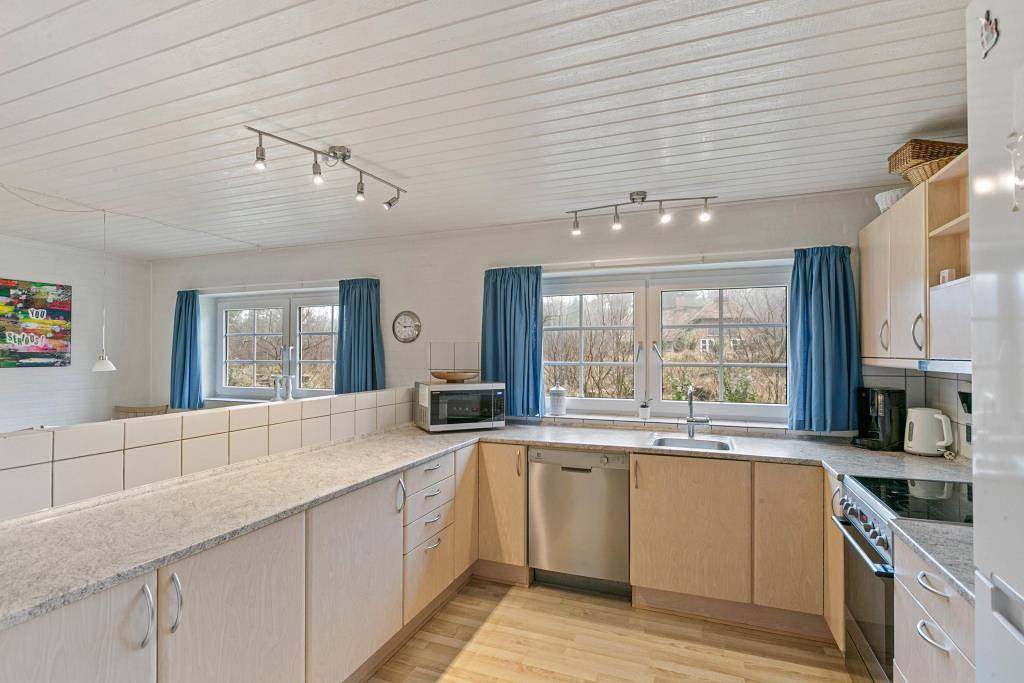 Tolles Ferienhaus mit Pool, Sauna, Whirlpool und Volleyballfeld  in Vester Husby, Husby (Dänemark)