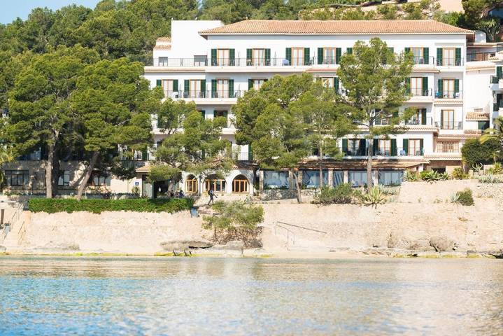 Hotel für 3 Personen, mit Balkon und Terrasse sowie Garten und Pool