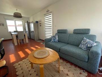 Gîte pour 3 personnes, avec balcon et jardin dans Plage du chemin des Bateaux