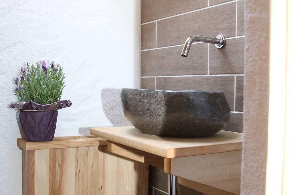 Ganze Wohnung, Ferienwohnung für 5 Personen, 1 Eltern- und 2 Kinderschlafzimmer, Balkon, 45 m² in Inzell, Bayerische Alpen