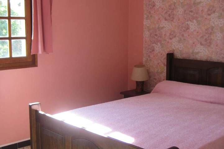 Gîte pour 5 personnes, avec terrasse dans Plage du Péro - 3