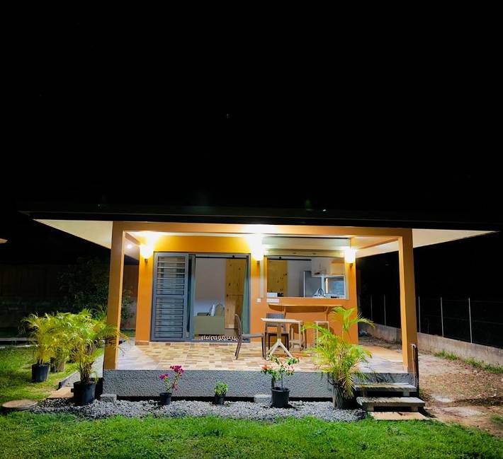 Location de vacances pour 2 personnes, avec jardin dans Fare - 2