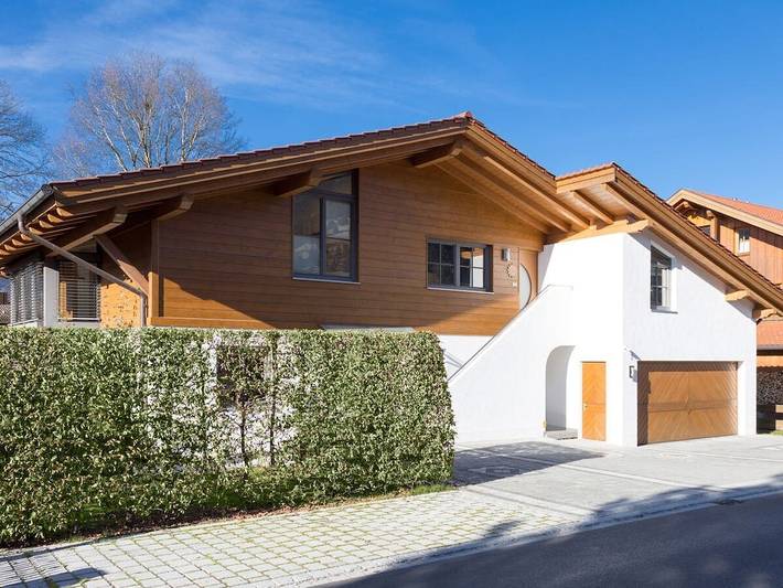 Ferienhaus für 3 Personen, mit Balkon und Garten
