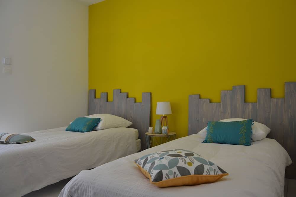 Bungalow, enclosed garden, direct beach access in La Turballe, Côte d'Amour