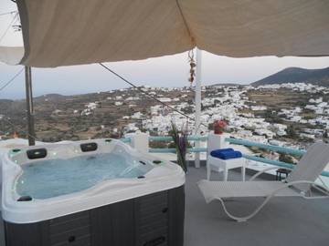 Location de vacances pour 4 personnes, avec jardin et jacuzzi dans Apollonia