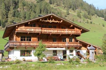 Ferienwohnung für 6 Personen, mit Ausblick und Balkon in Innervillgraten