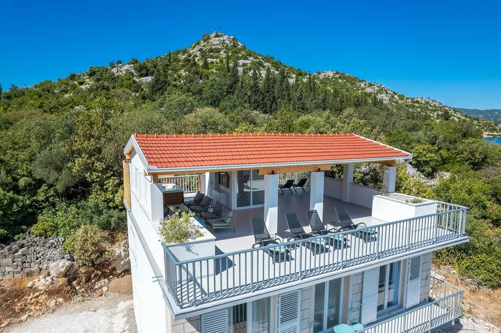 4-Zimmer-Haus mit Terrasse und Meerblick Rogotin, Usce Neretve in Rogotin, Dubrovnik-Neretva