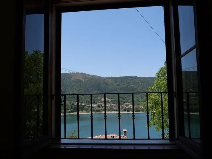 Gîte pour 2 personnes, avec vue à Castel di Tora