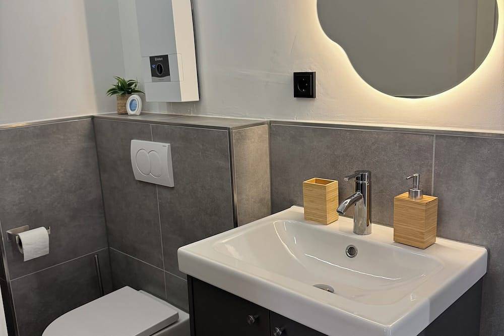 Ganze Wohnung, Apartment \"Pur- & Stylisch: Black\" in Iserlohn, Märkischer Kreis