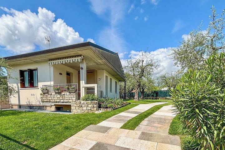 Ferienhaus für 5 Personen, mit Garten und Terrasse, mit Haustier am Gardasee