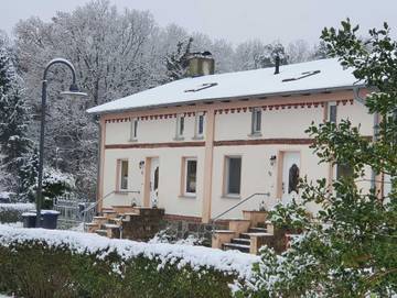 Ferienhaus für 9 Personen, mit Sauna und Seeblick sowie Garten, kinderfreundlich in Göhren-Lebbin