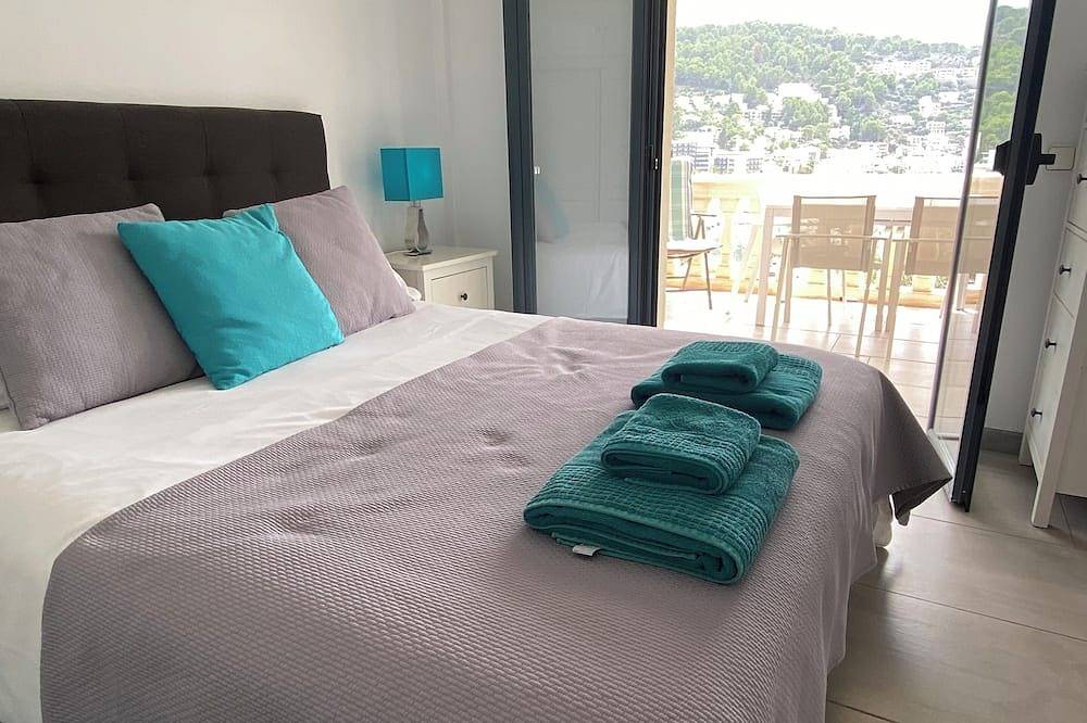 Entire apartment, Beautiful apartment  with fantastic sea views, wi-fi and private parking in Port de Sóller, Sóller