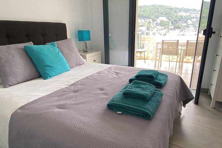 Appartement entier, Bel appartement avec vue fantastique sur la mer, wi-fi et parking privé in Port de Sóller, Sóller