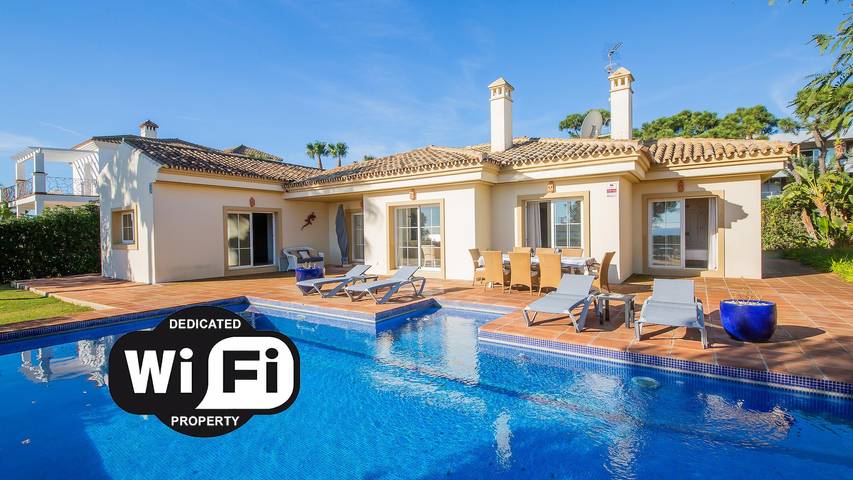 Chalet para 8 personas, con Terraza y Jardín en Manilva