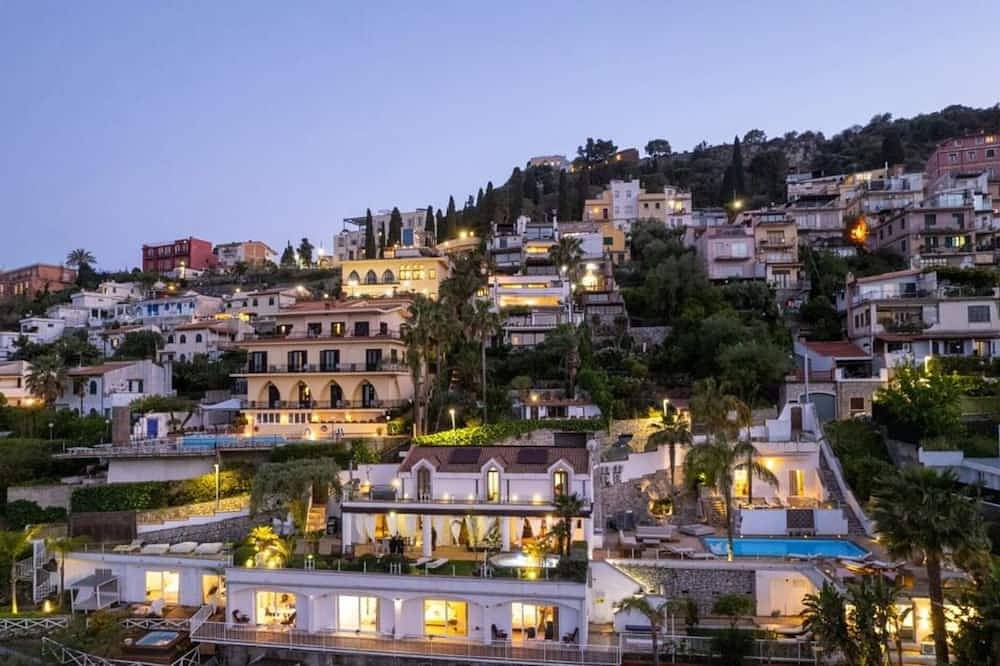 Villa pour 16 Personnes dans Taormina, Province de Messina