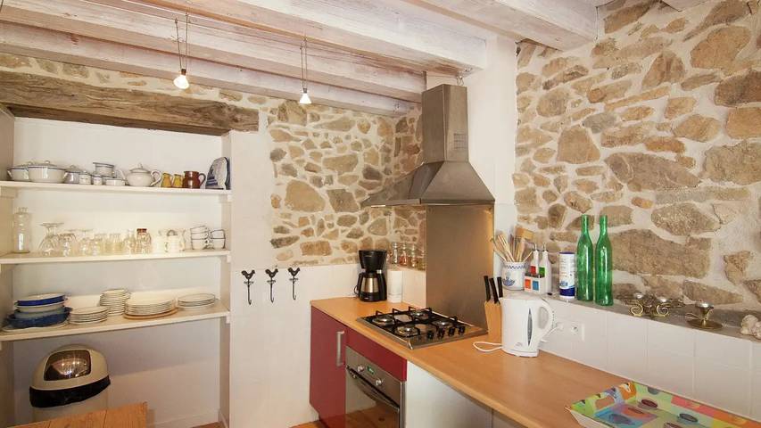 Location de vacances pour 7 personnes, avec piscine et jardin, animaux acceptés à Roussines - 4