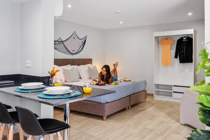 Apartamento estúdio para 2 pessoas, com varanda em Paul Do Mar