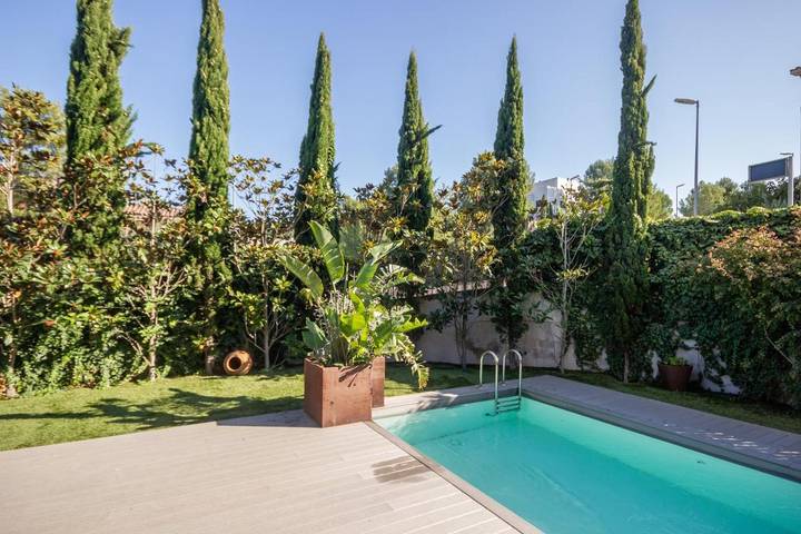 Chalet para 8 personas, con Balcón y Jacuzzi además de Terraza y Jardín en Bajo Llobregat
