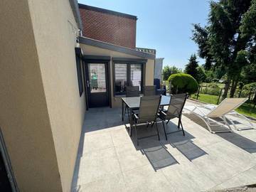 Gîte pour 2 personnes, avec terrasse et jardin dans Jumet