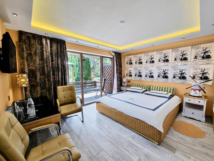 Hotel für 6 Personen, mit Terrasse und Garten sowie Sauna und Ausblick in Dobel