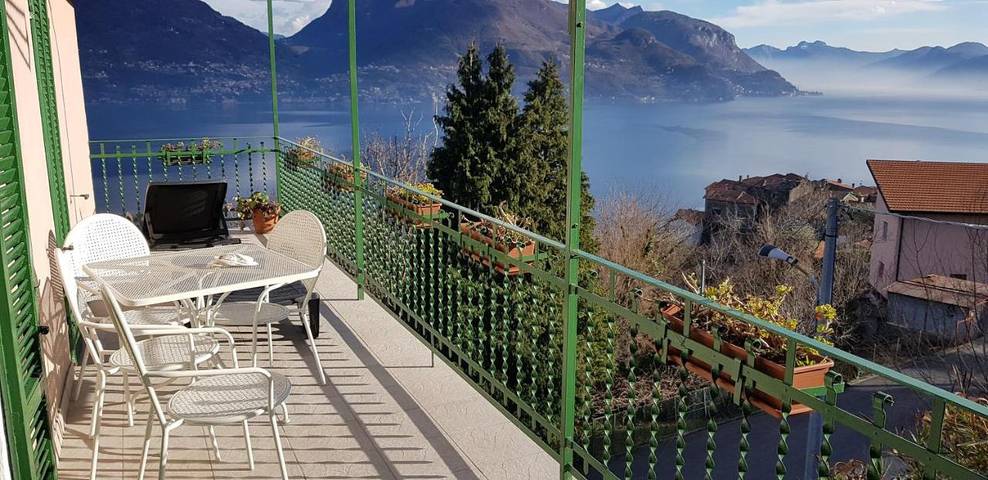 Ferienwohnung für 6 Personen, mit Balkon und Terrasse sowie Seeblick und Ausblick in Santa Maria Rezzonico - 4