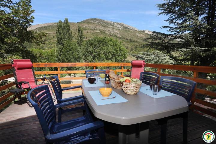 Gîte pour 5 personnes, avec jardin et terrasse dans Montfroc
