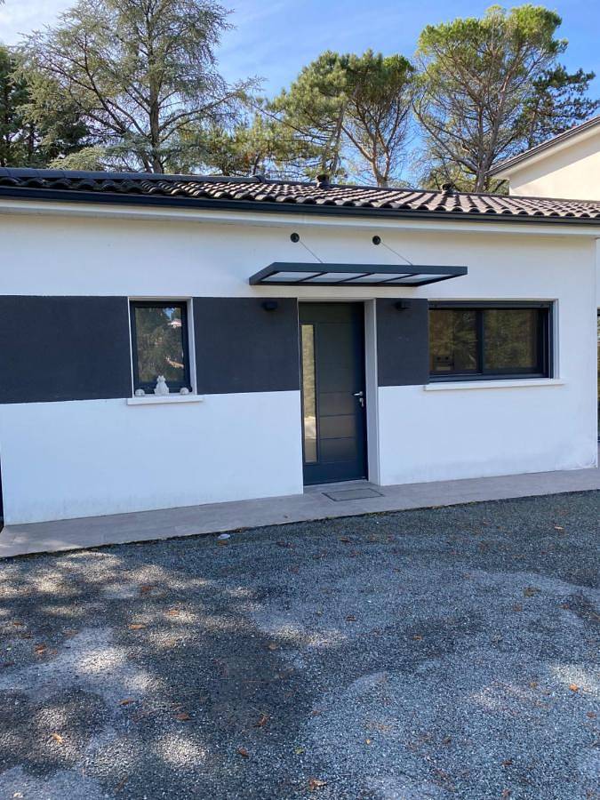 Location de vacances pour 2 personnes, avec terrasse à Puygouzon - 3