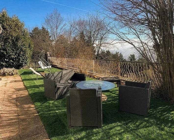 Maison d’hôte pour 2 personnes, avec Jacuzzi et Terrasse ainsi que Jardin et Vue dans la Loire - 4
