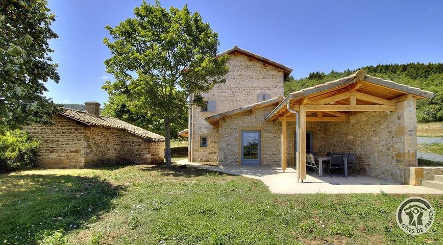 Gîte pour 14 personnes, avec Terrasse et Jardin à Cogny