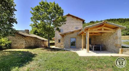 Gîte pour 14 personnes, avec jardin à Cogny