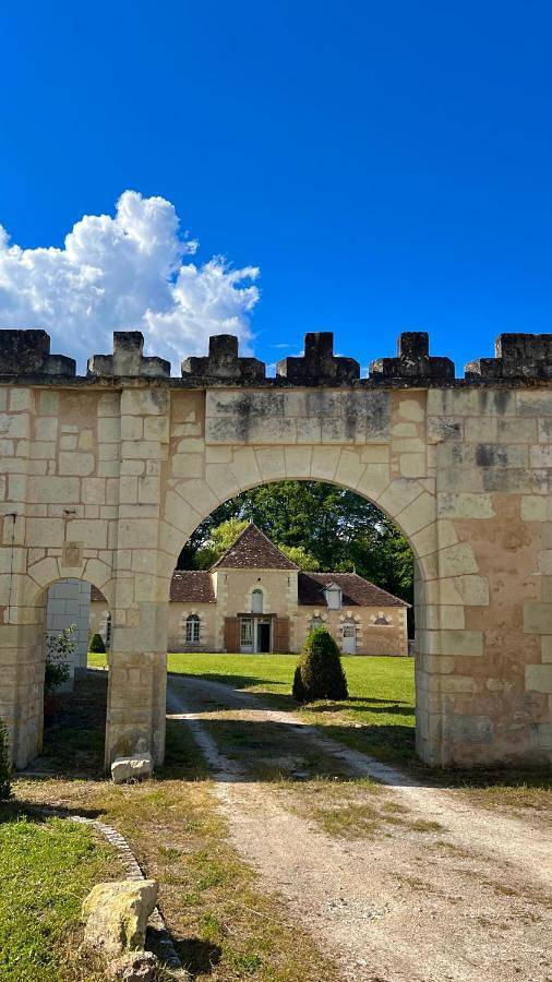 Chambre d’hôte pour 2 personnes, avec jardin, animaux acceptés à Nouans-les-Fontaines